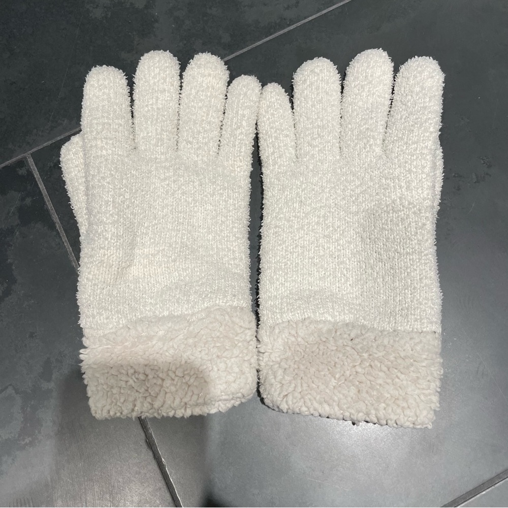 Gloves